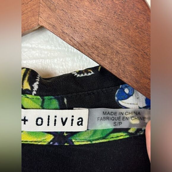 ALICE + OLIVIA Butterfly Print Silk Flutter Sleeve Top Blouse Colorful Rainbow - Picture 6 of 16